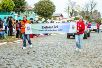 Foto - Desfile Cívico Farroupilha 2025