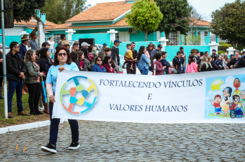 Foto - Desfile Cívico Farroupilha 2025