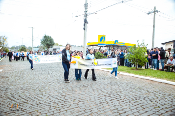 Foto - Desfile Cívico Farroupilha 2025
