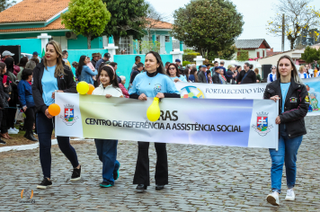 Foto - Desfile Cívico Farroupilha 2025