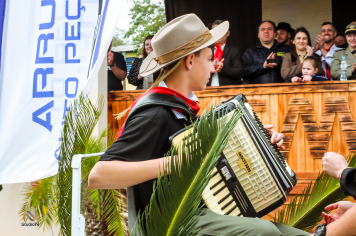Foto - Desfile Cívico Farroupilha 2025