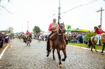Foto - Desfile Cívico Farroupilha 2025