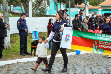 Foto - Desfile Cívico Farroupilha 2025