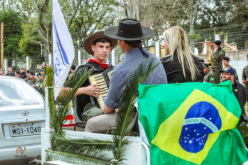 Foto - Desfile Cívico Farroupilha 2025