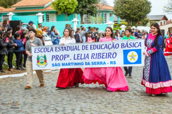 Foto - Desfile Cívico Farroupilha 2025