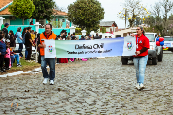 Foto - Desfile Cívico Farroupilha 2025