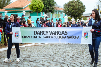 Foto - Desfile Cívico Farroupilha 2025