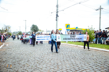 Foto - Desfile Cívico Farroupilha 2025