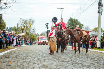 Foto - Desfile Cívico Farroupilha 2025