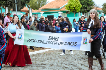 Foto - Desfile Cívico Farroupilha 2025