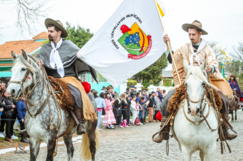 Foto - Desfile Cívico Farroupilha 2025