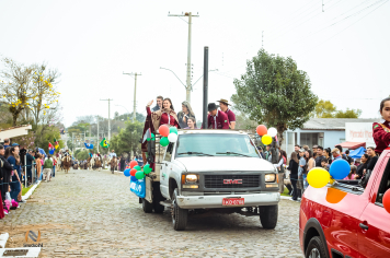 Foto - Desfile Cívico Farroupilha 2025