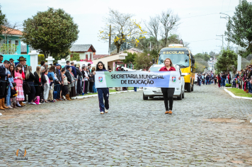 Foto - Desfile Cívico Farroupilha 2025