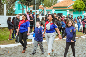 Foto - Desfile Cívico Farroupilha 2025
