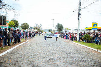 Foto - Desfile Cívico Farroupilha 2025