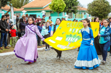 Foto - Desfile Cívico Farroupilha 2025
