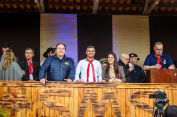 Foto - Desfile Cívico Farroupilha 2025