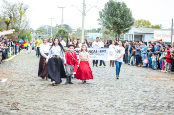 Foto - Desfile Cívico Farroupilha 2025