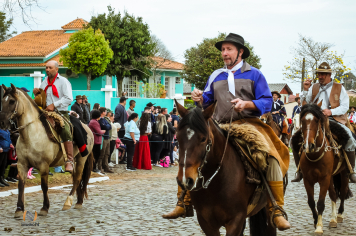Foto - Desfile Cívico Farroupilha 2025