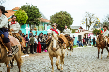 Foto - Desfile Cívico Farroupilha 2025