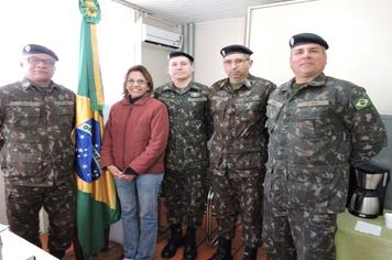 Junta Militar de São Martinho da Serra recebe representantes do Posto de Recrutamento e Mobilização de Santa Maria/RS para uma visita técnica.