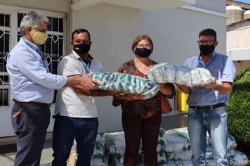 Secretaria de Assistência Social recebe 50kg de lei em pó da Cotrijuc